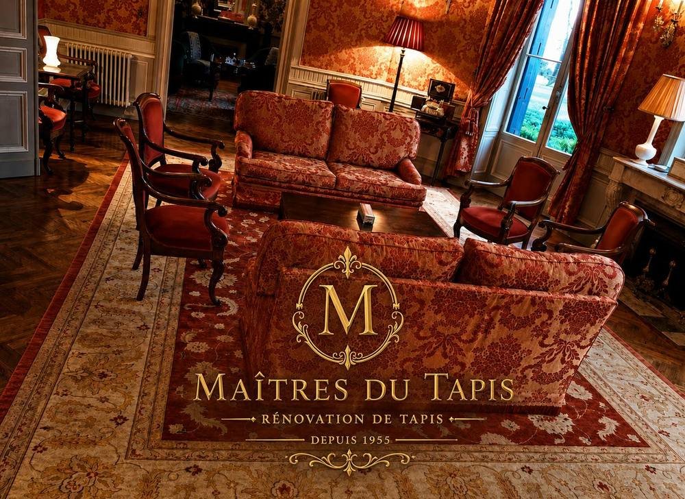 Grand salon de réception — Aubusson sur parquet marqueté, après lavage